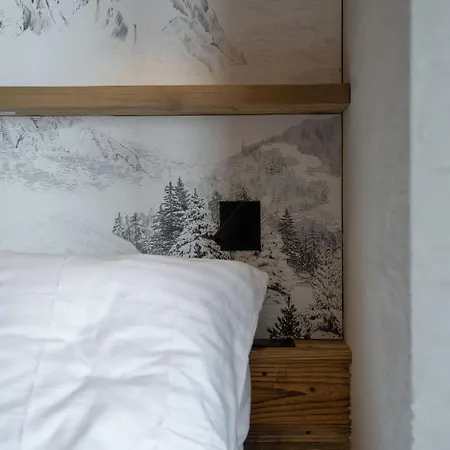 Chalet Eden Roc *